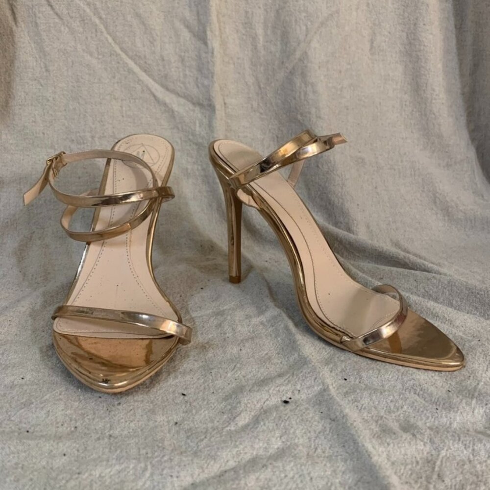 Womans 6 High Heel Shoes Gold Strappy Formal Wedding Dance Stiletto Point Toe